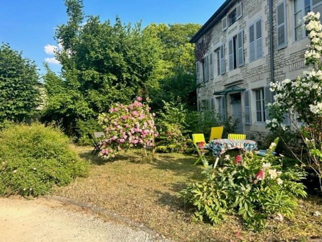Chambres D'Hotes Dans Une Maison De Caractere Mussey-sur-Marne Εξωτερικό φωτογραφία